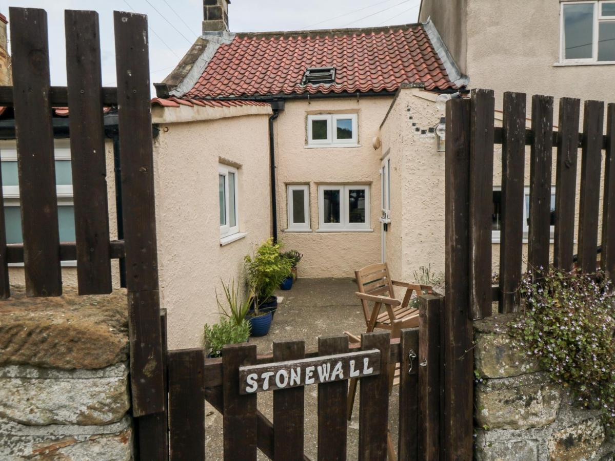 Stonewall Whitby Exterior photo